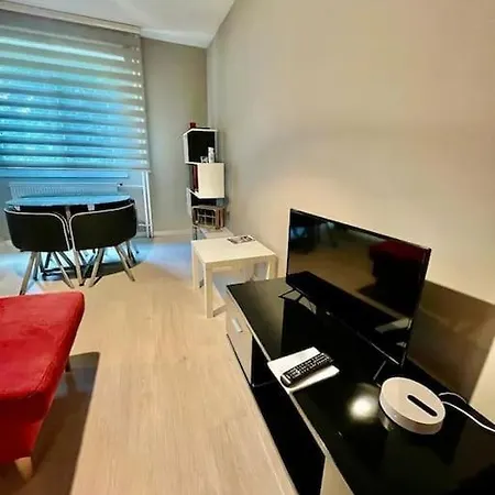 Appartement Jolie T1 Avec Parking Prive *